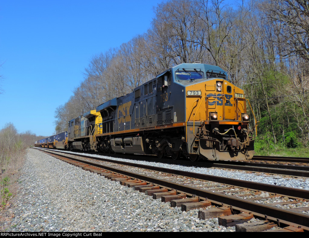 CSX 793 and 21